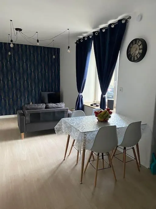 Bel Appartement T2 Rdc Tout Equipe Avec Cour Les Cocons De Madenn Lamballe France