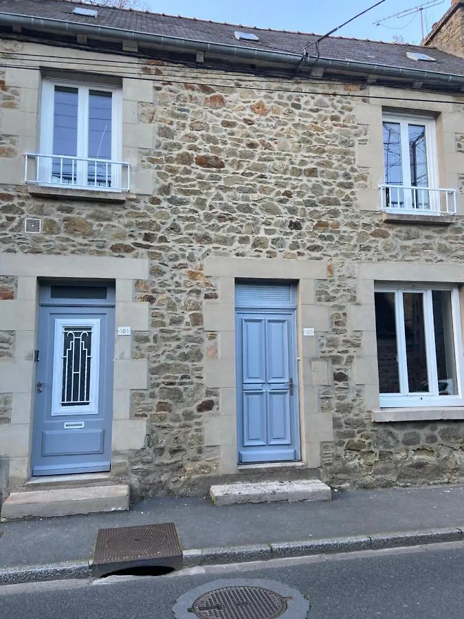 Bel Appartement T2 Rdc Tout Equipe Avec Cour Les Cocons De Madenn Lamballe Apartment